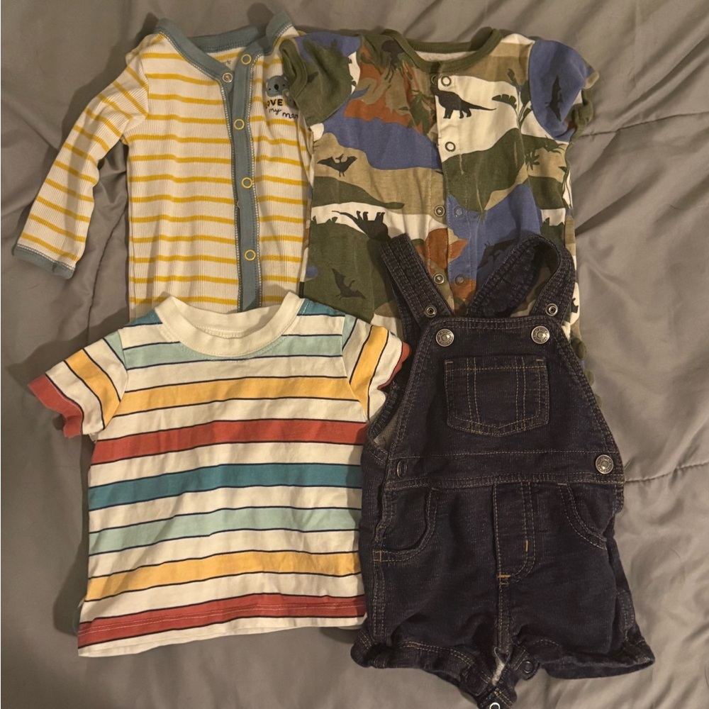 Great Condition! 6 Month Baby Outfits